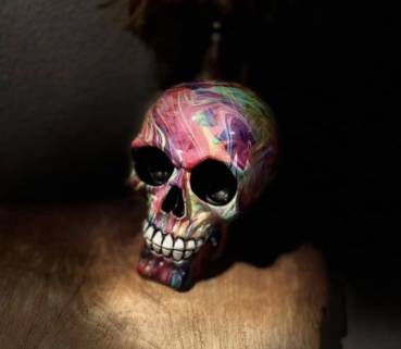 NEON BUNTER TOTENKOPF