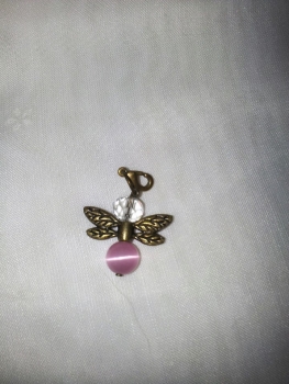 ELFCHEN IN ROSA MIT KRISTALLEN